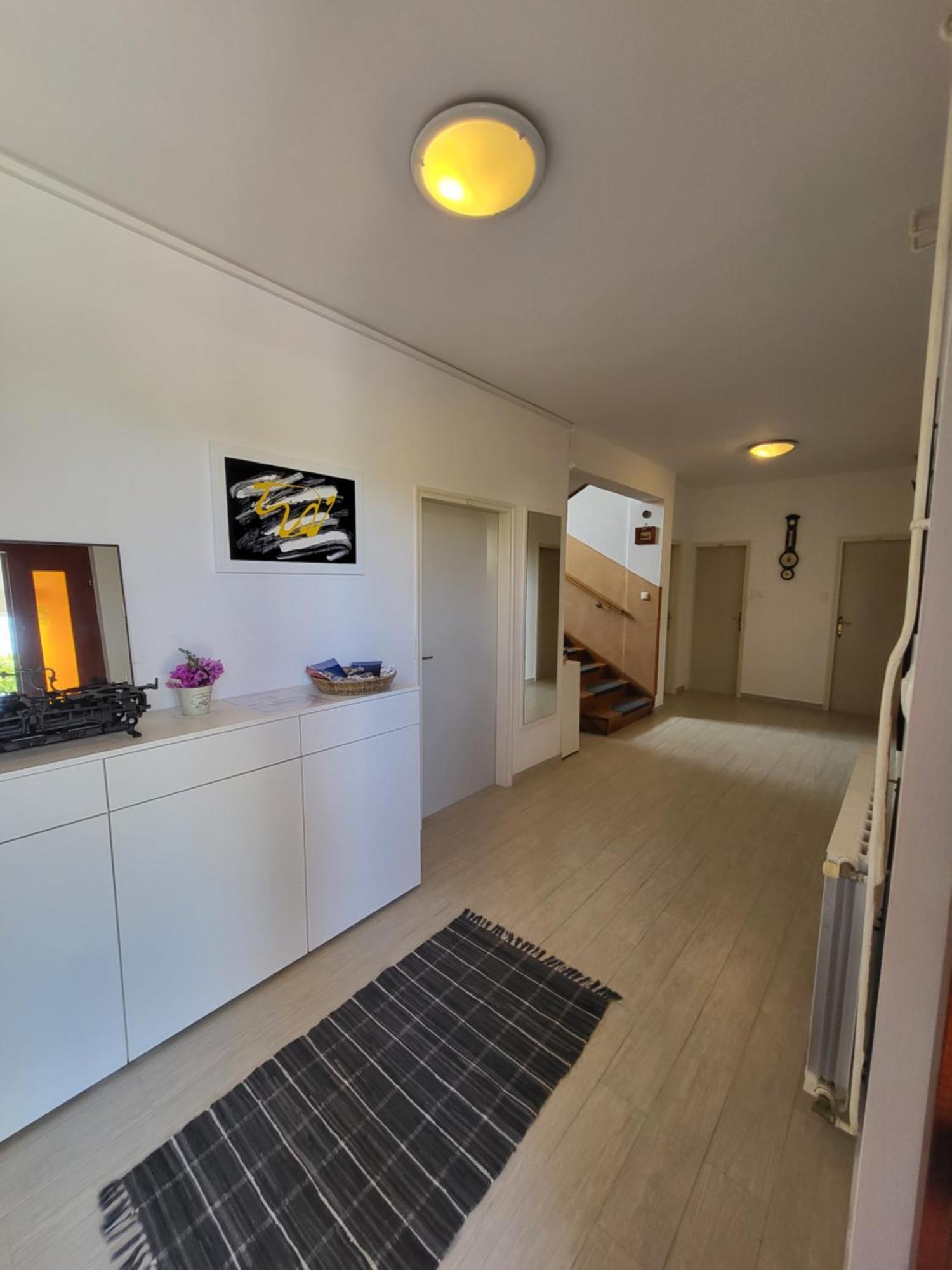 Apartments & Rooms Fam Ribaric Banjol Ngoại thất bức ảnh