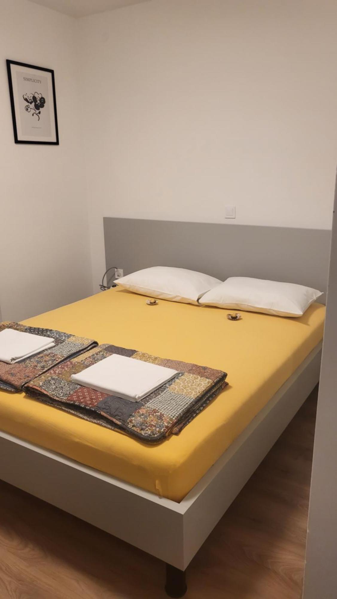 Apartments & Rooms Fam Ribaric Banjol Phòng bức ảnh